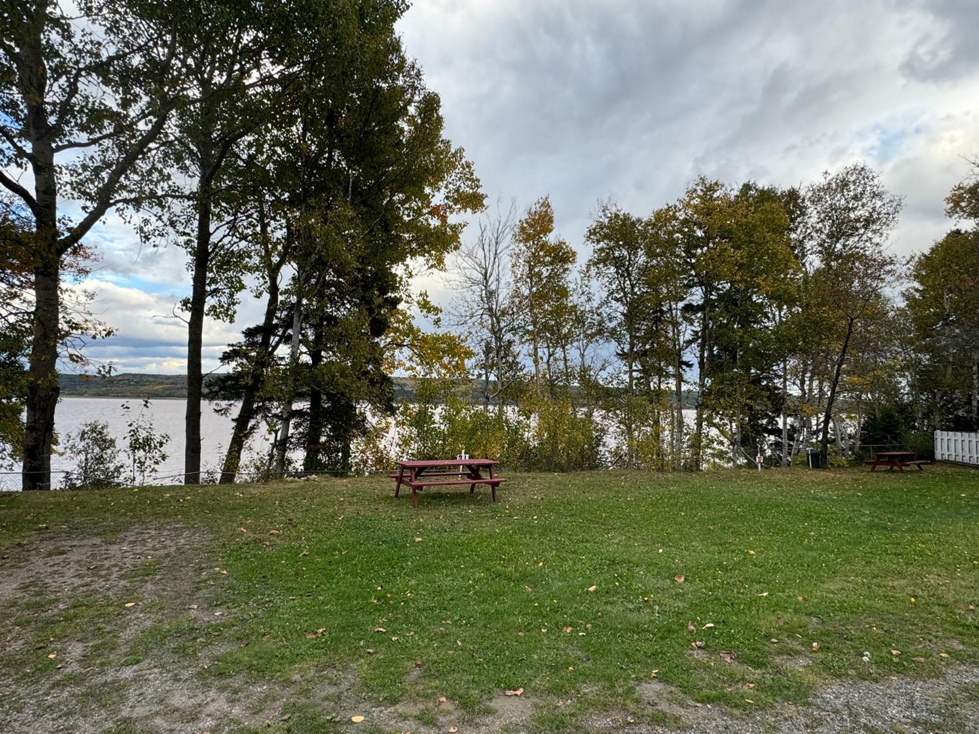 The Fundy Rocks Resort Hopewell Cape Exterior photo