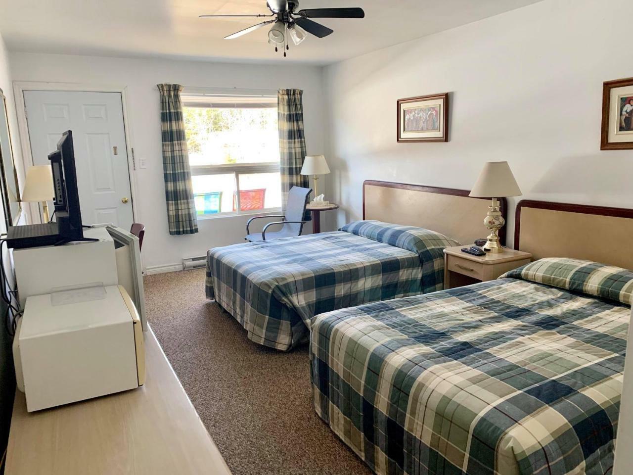 The Fundy Rocks Resort Hopewell Cape Exterior photo